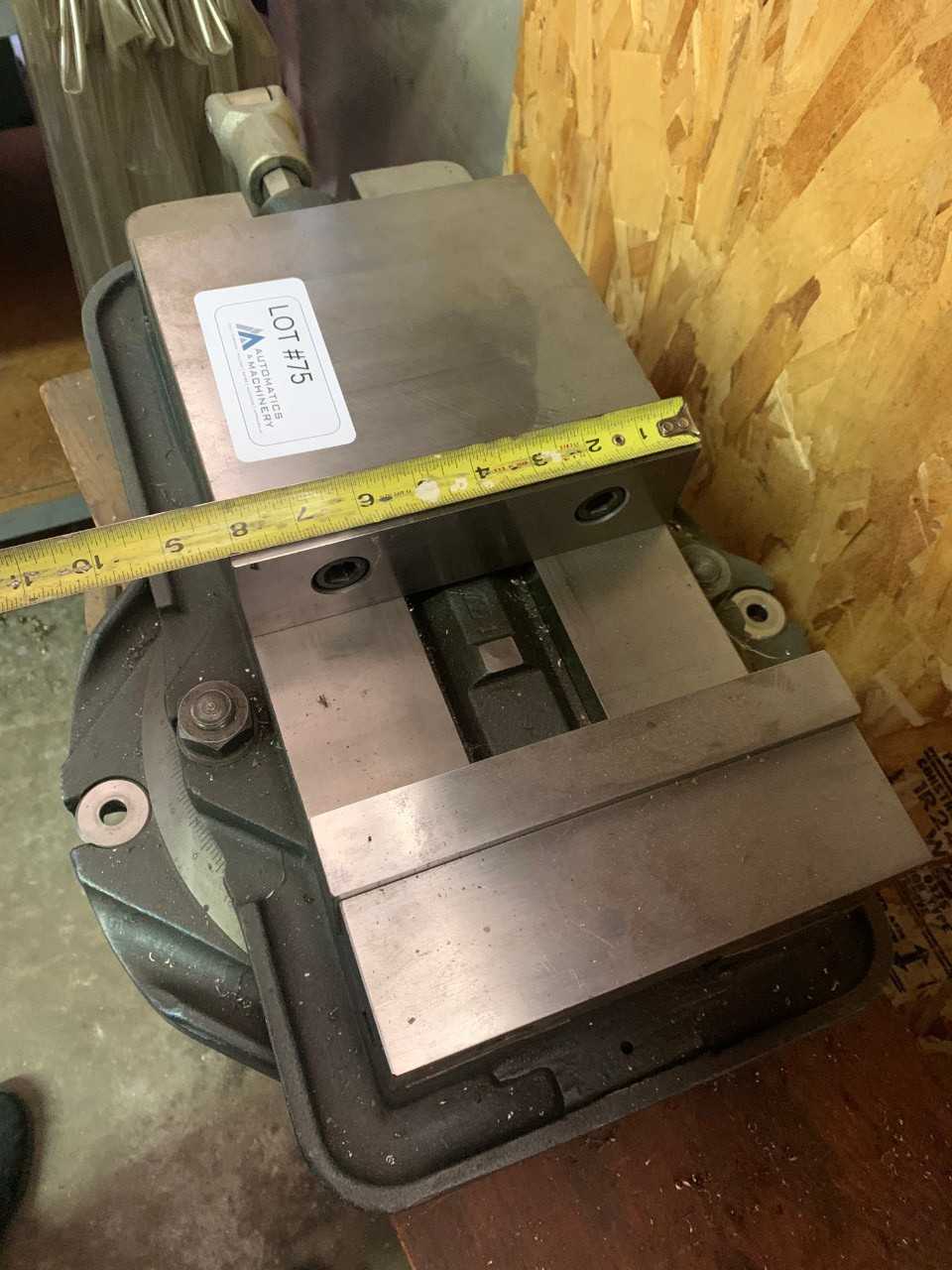 8" Machine Vise - HAND TOOLS