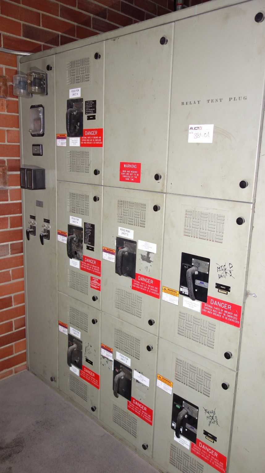 WESTINGHOUSE DK 25 AIR CIRCUIT BREAKER SWITCHGEAR CABINET (INCLUDES ALL 7 BREAKERS, ALL ELECTRICAL COMPONENTS AND CABLES) DELAYED REMOVAL - SWITCHGEAR