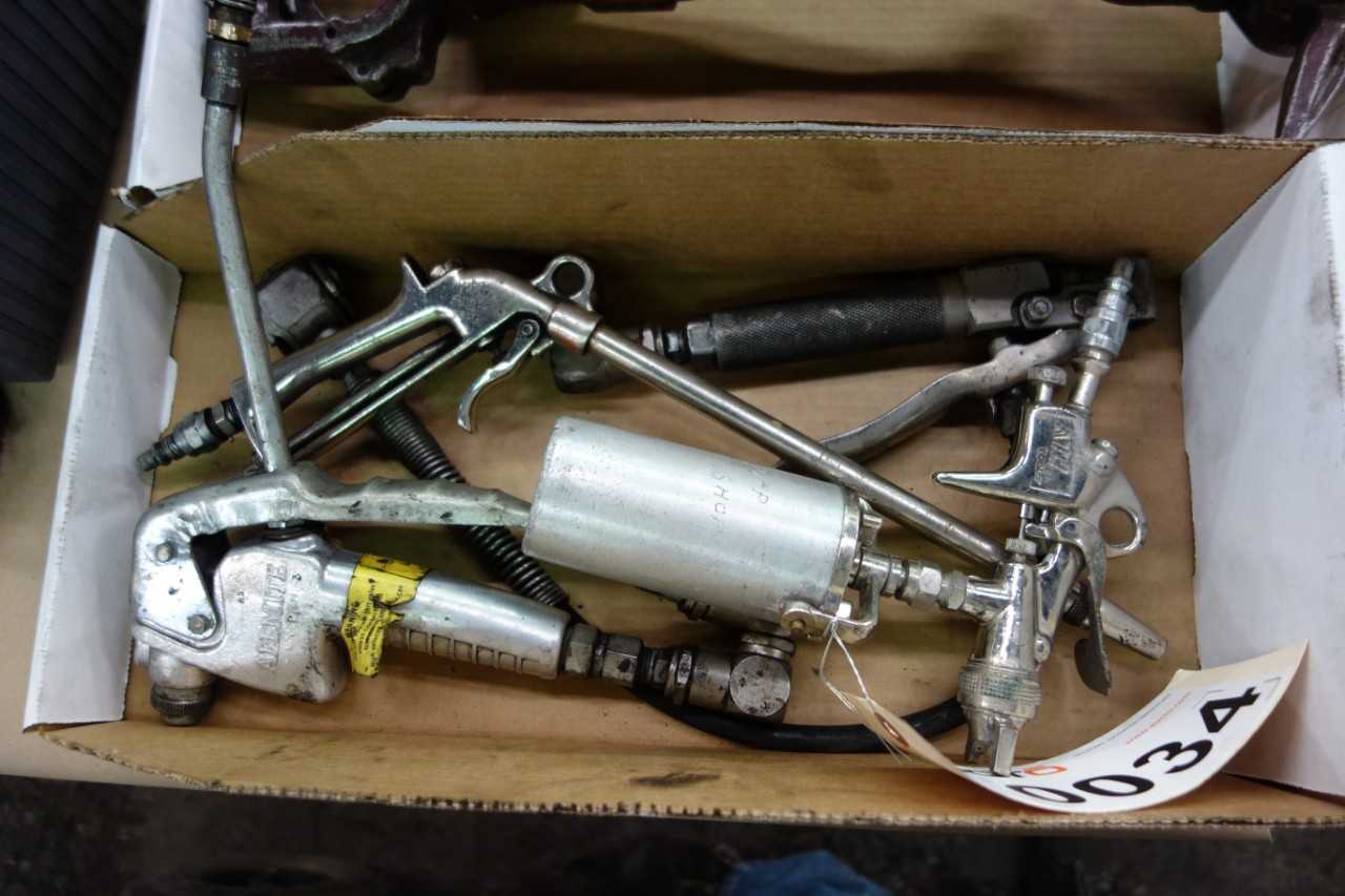 LOT OF 4 ASSORTED PNEUMATIC AIR ATTACHMENTS - PNEUMATIC POWER TOOL
