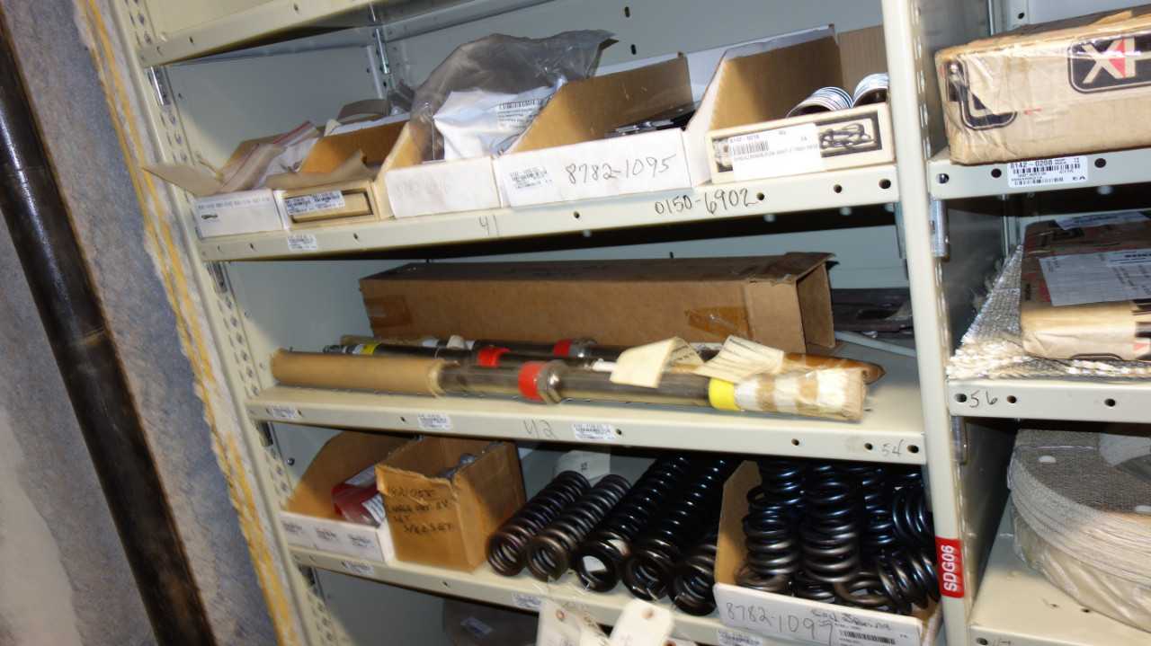 CONTENTS OF 4 SHELF COLUMNS, PUMP PARTS - PUMPS