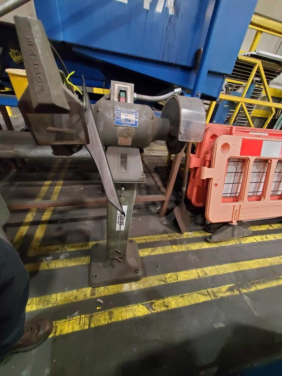 Baldor Grinder, 3/4HP - GRINDING MACHINES