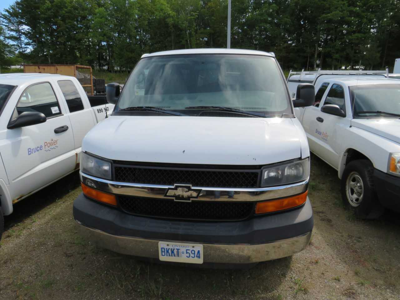 2009 CHEV EXPRESS VAN - HYDRO EXCAVATOR TRUCKS