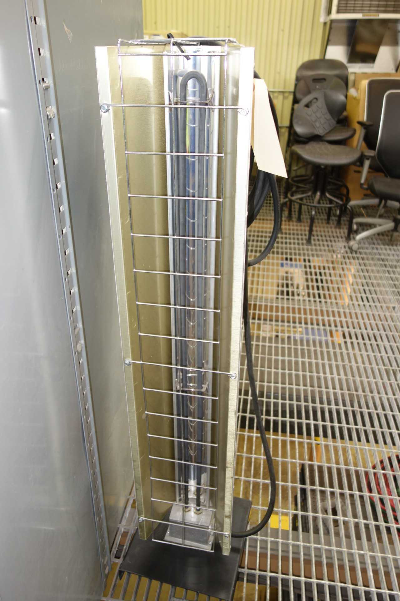 Lot of assorted portable heaters - Fostoria FHK-424-1A, Dayton 2E526A - TEMPERATURE CONTROL COMPONENTS