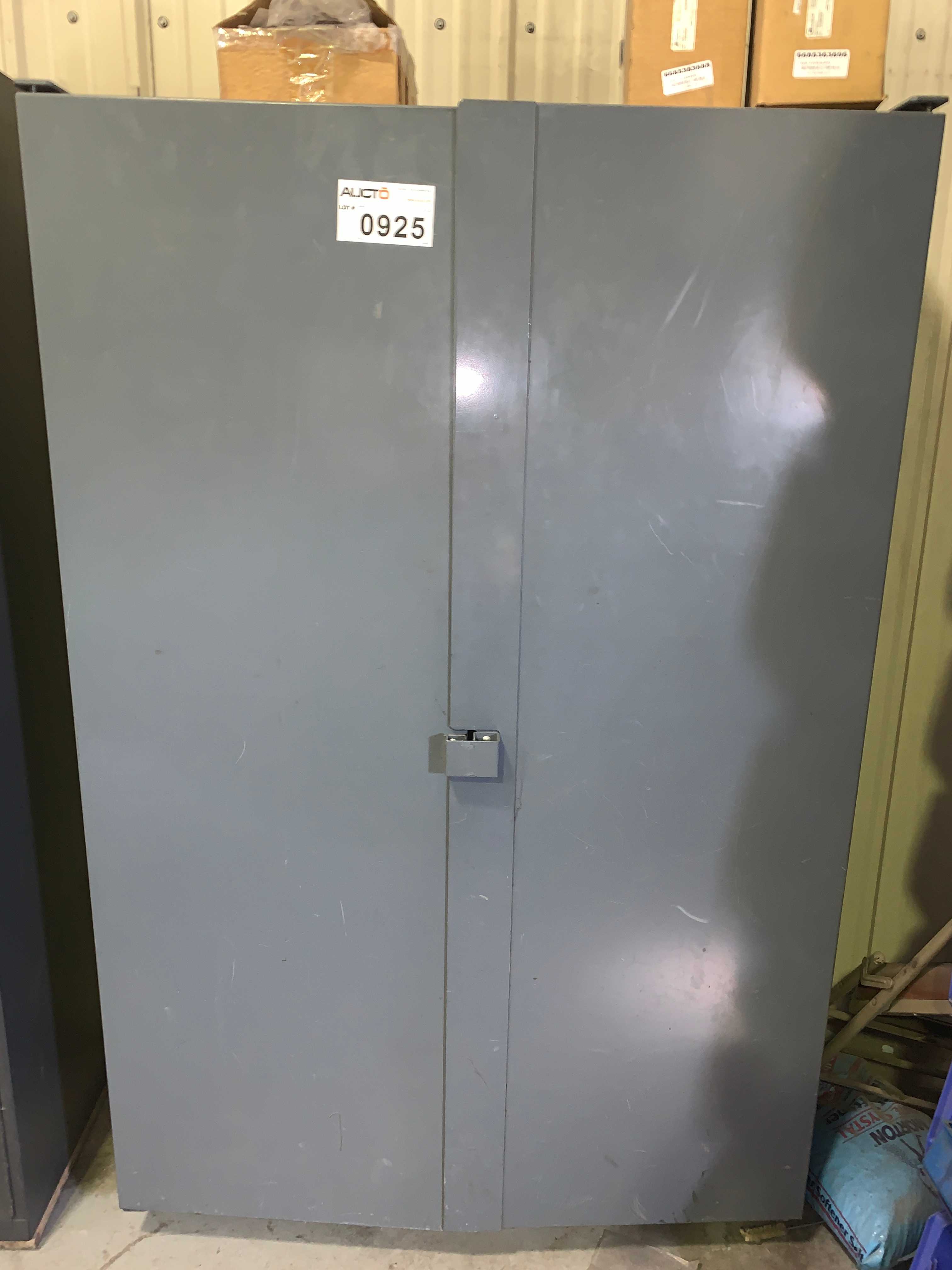 CABINET WITH CONTENTS - INDUSTRIAL PARTS