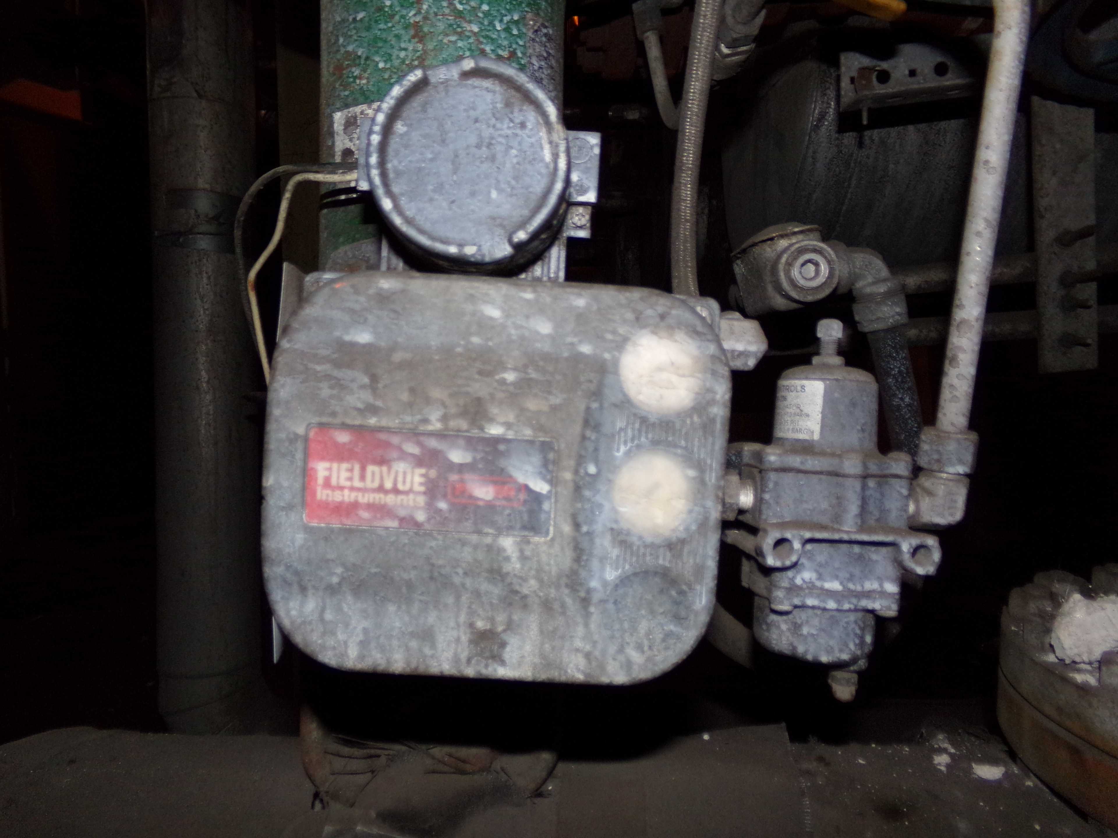 FISHER CONTROLS DVC6010 FIELDVUE POSITIONER - CONTROL VALVE