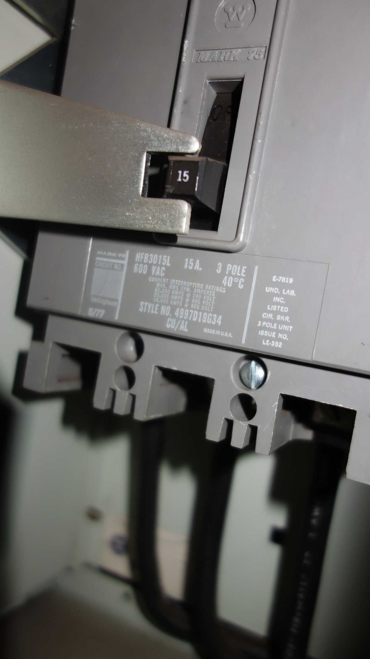X10 VERTICAL SECTIONS OF WESTINGHOUSE MCC BUCKETS - MOTOR CONTROL CENTERS
