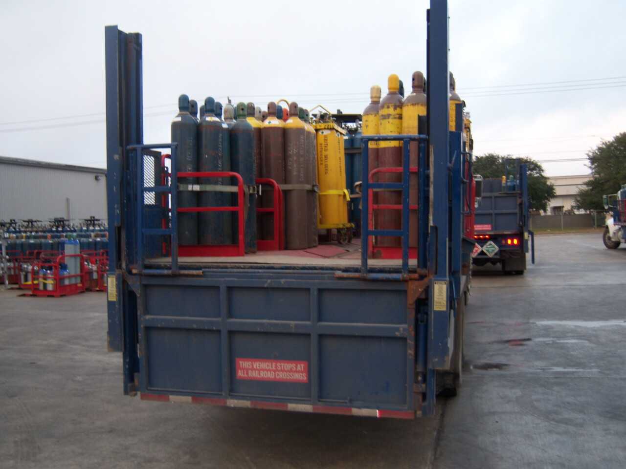 2012 Peterbuilt 348 Pallet Truck - HYDRO EXCAVATOR TRUCKS