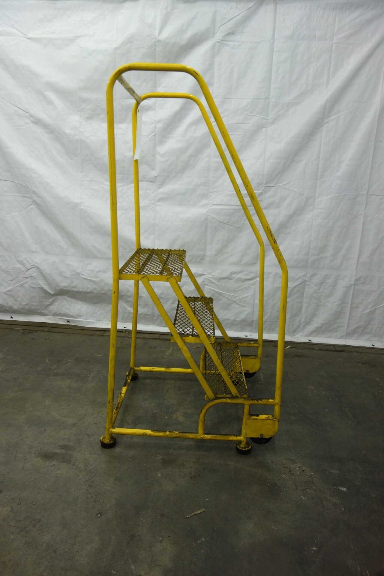 BUNDLE LOT OF UNSOLD ASSORTED RIGGING EQUIPMENT - LIFTING EQUIPMENT