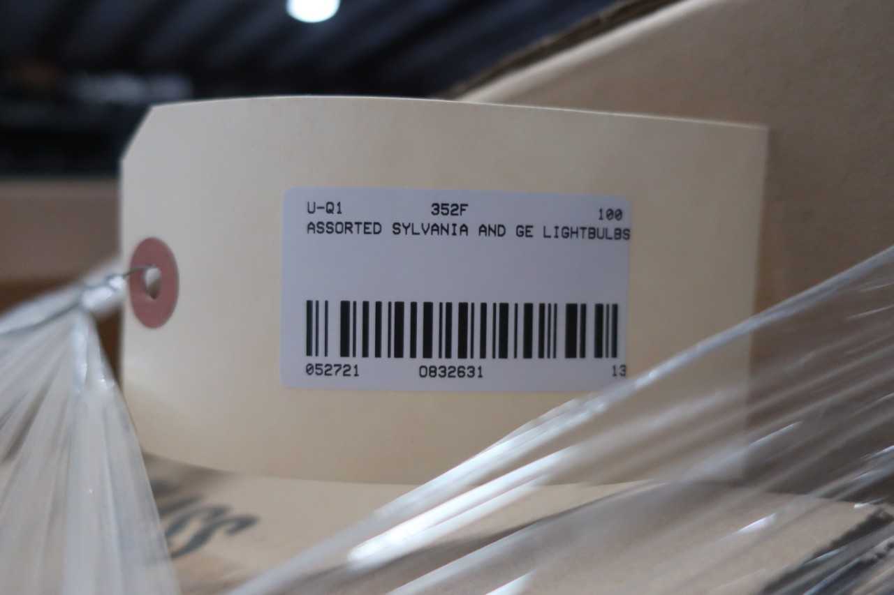 SYLVANIA AND GE LIGHTBULBS - LIGHTING