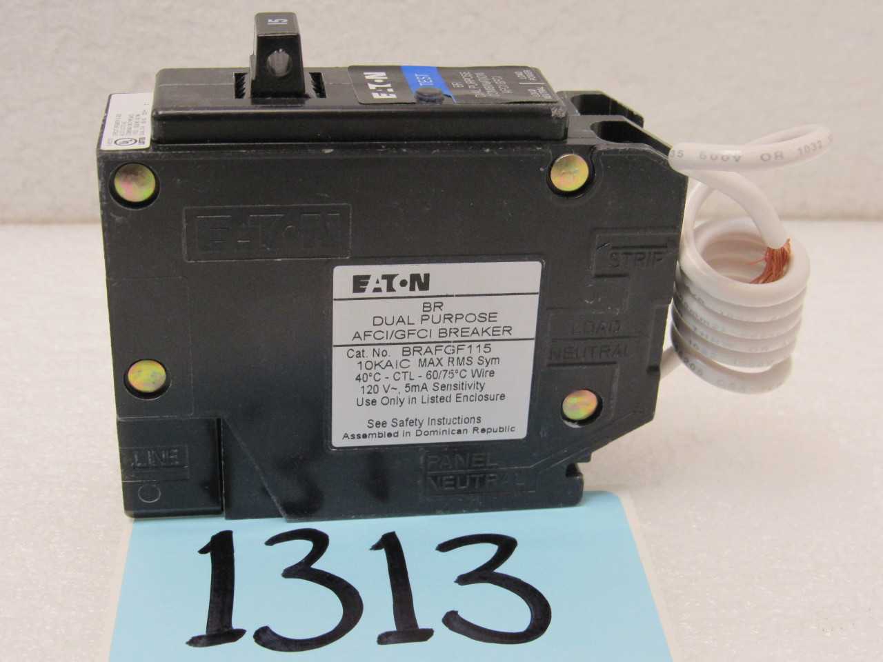 LOT OF EATON RESIDENTAL BREAKERS - MISCELLANEOUS