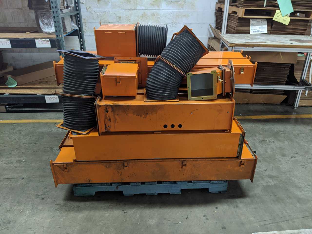 Lot of Rigid Conduit / Wireway Troughs - ELECTRIC POWER TOOLS
