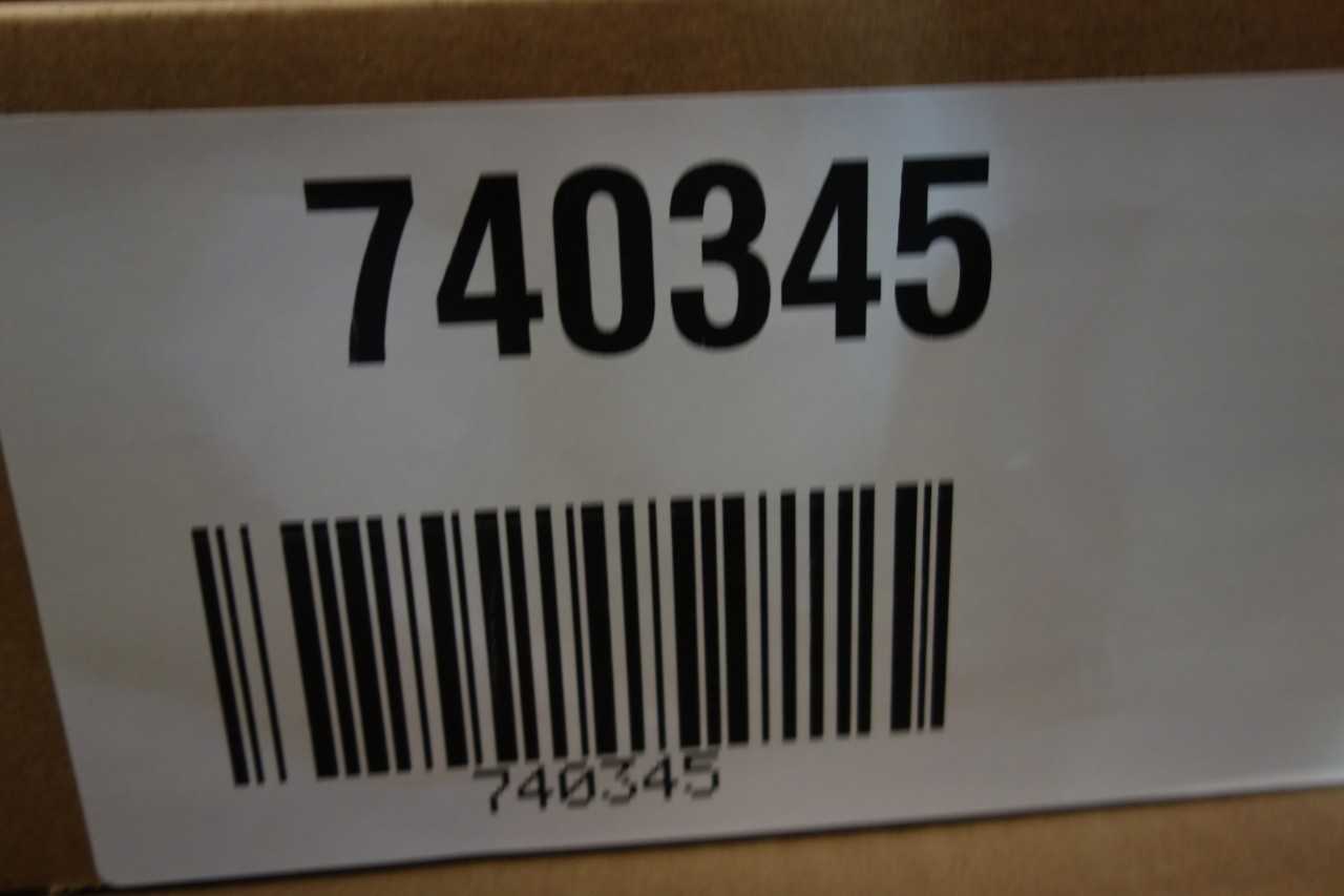 LOT OF 8 BOXES OF SKF ROLLER BEARINGS - BEARINGS
