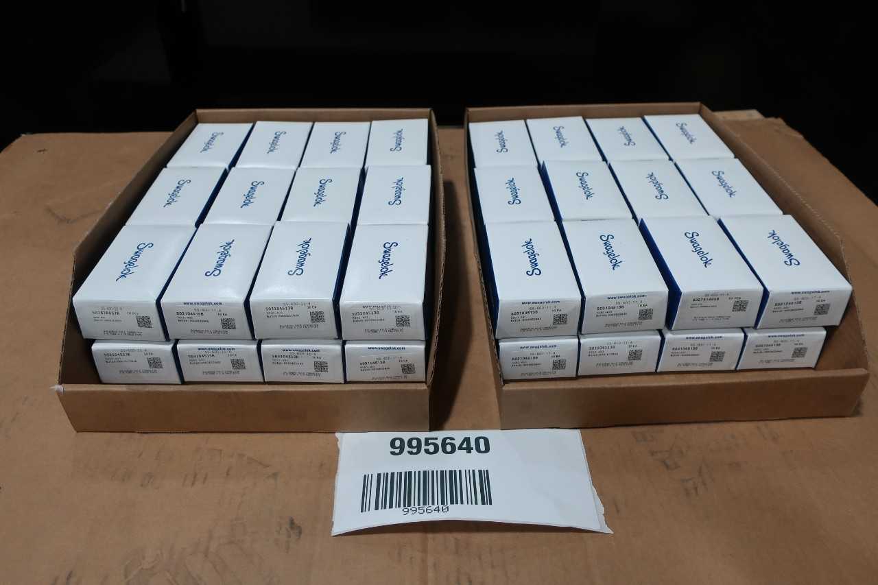 LOT OF ASSORTED SWAGELOK FITTINGS - PROCESS EQUIPMENT