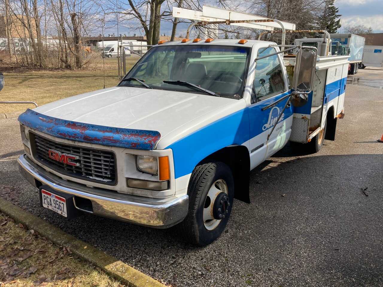 1996 GMC Pick-Up - HYDRO EXCAVATOR TRUCKS