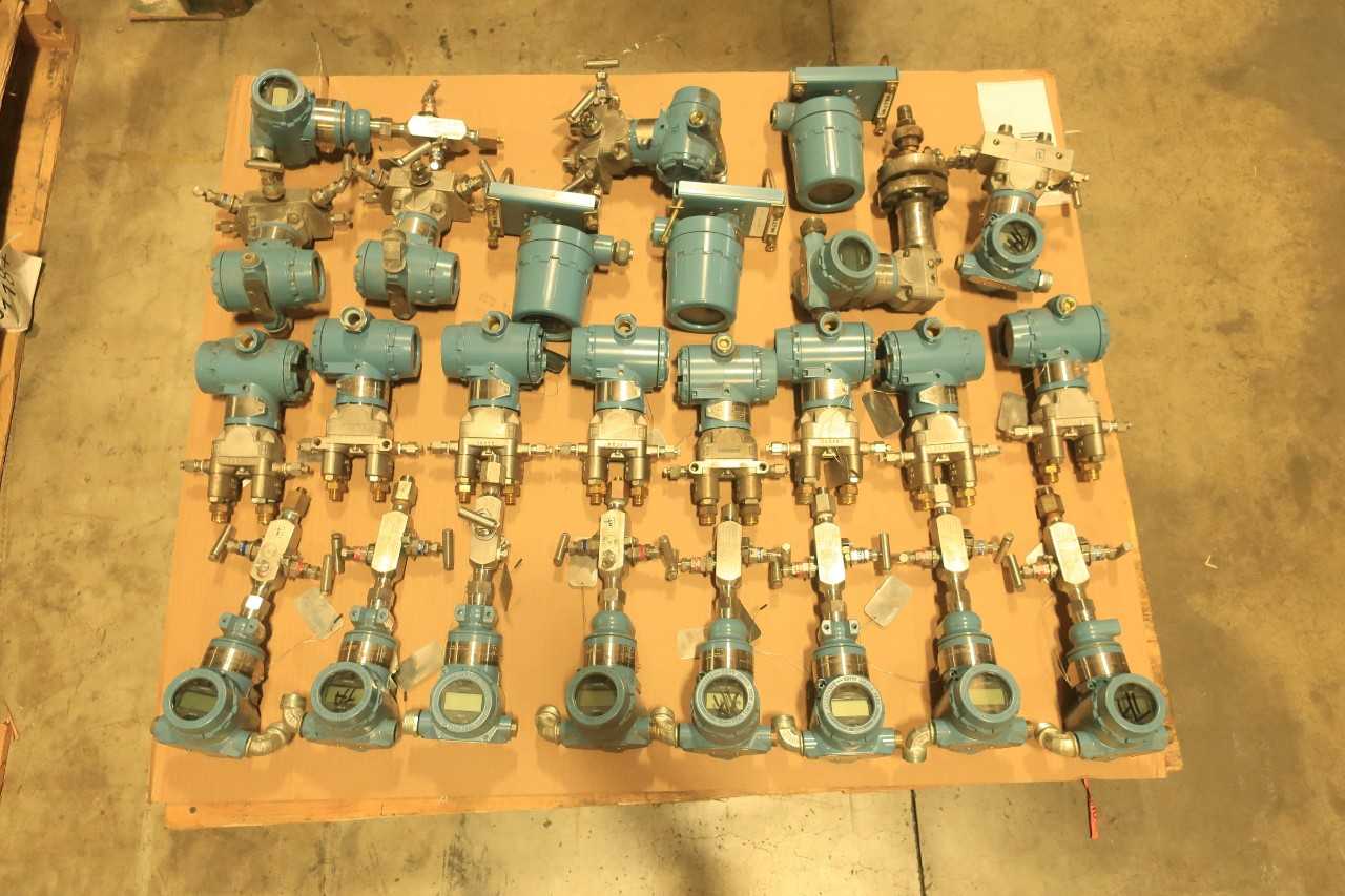LOT OF ASSORTED PRESSURE TRANSMITTERS- ROSEMOUNT - INSTRUMENTATION