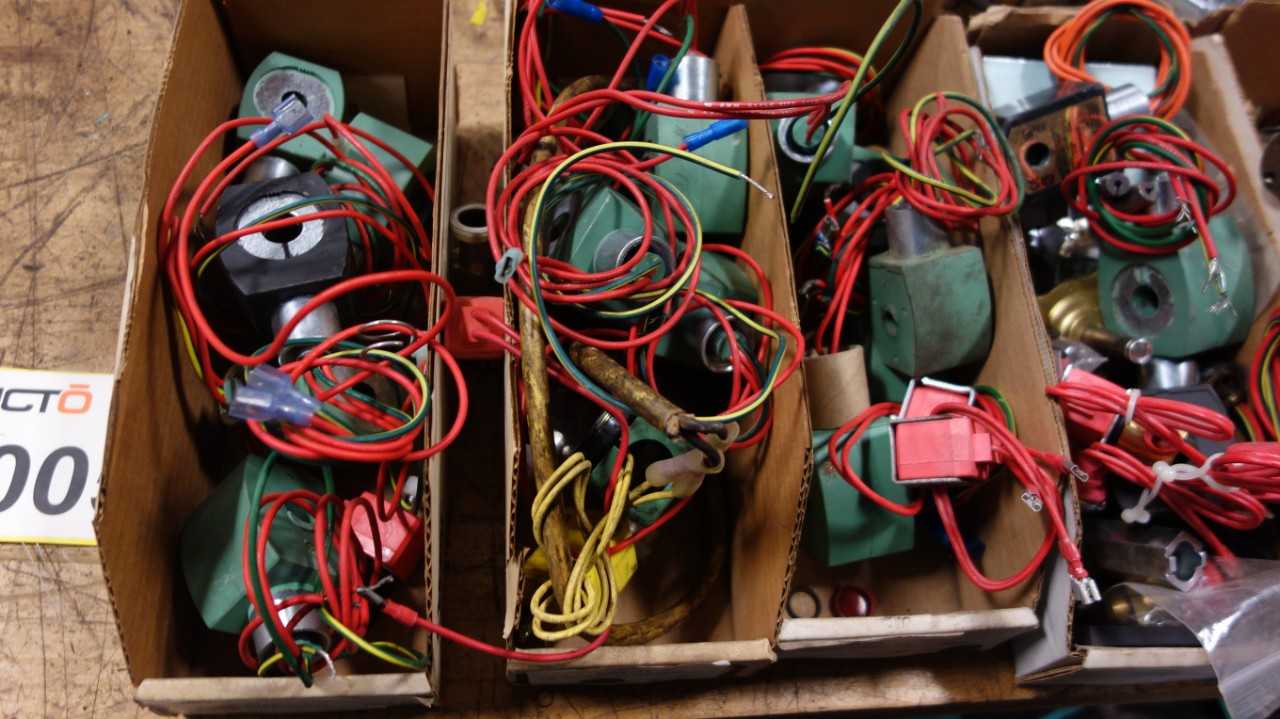 LOT OF 6 TOTES OF ASSORTED ASCO SOLENOID COILS - SOLENOID VALVE