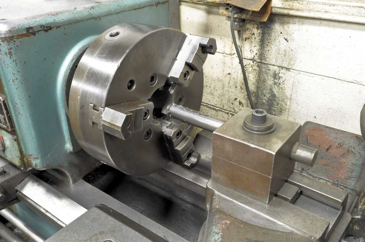 LeBlond Rapid Production Engine Lathe - MACHINING ACCESSORIES & TOOLING