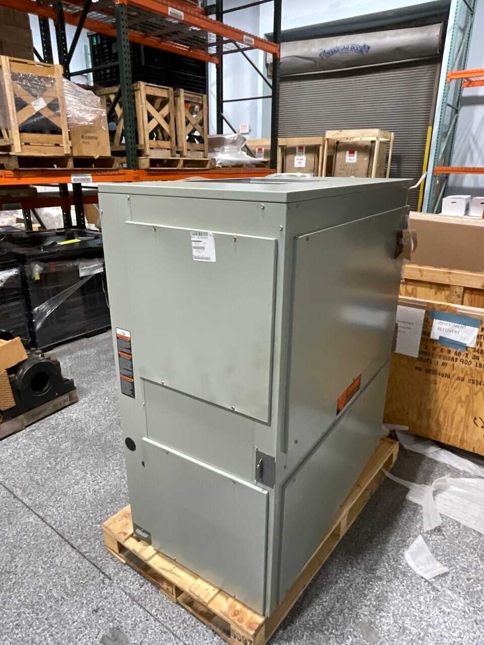 Trane Air conditioner and heater system - AIR CONDITIONER