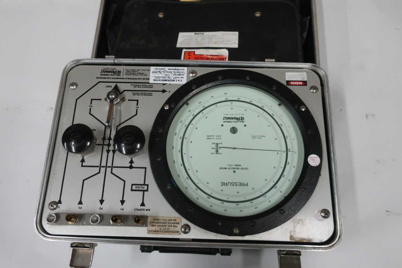 WALLACE & TIERNAN 65-120 PORTABLE PNEUMATIC CALIBRATOR - PNEUMATIC POWER TOOL
