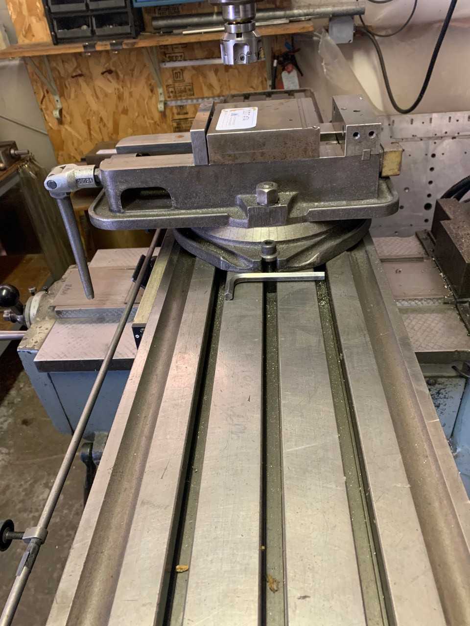 Bridgeport Series II Vertical Knee Mill - MILLING MACHINES