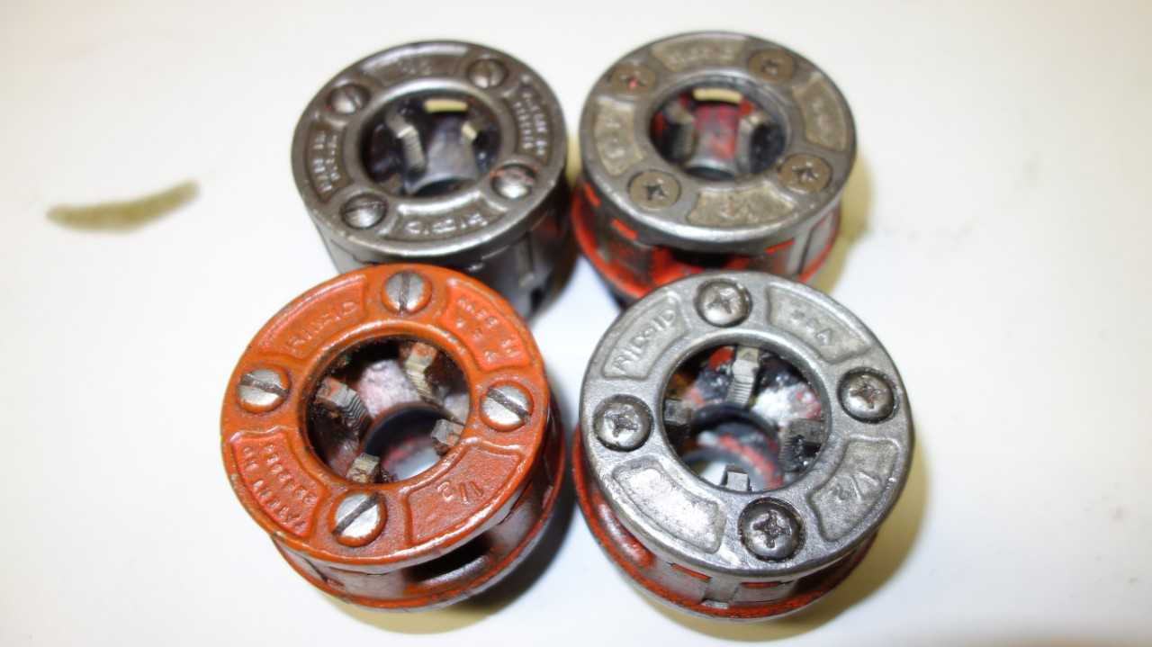 LOT OF 4 RIDGID 1/2 IN DIE HEADS - ELECTRIC POWER TOOLS