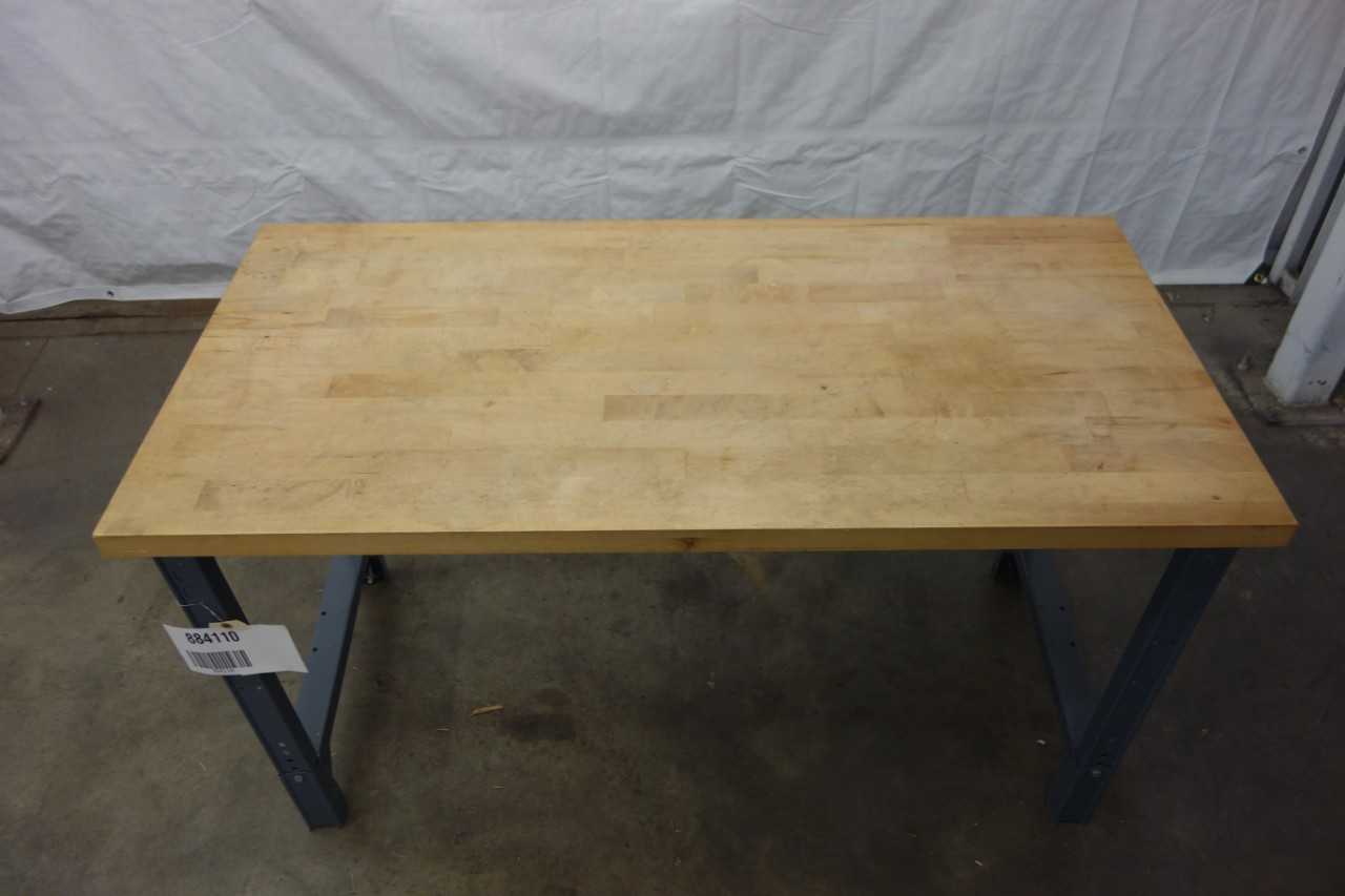 WOOD TOP PACKING TABLE - PLANT & FACILITY