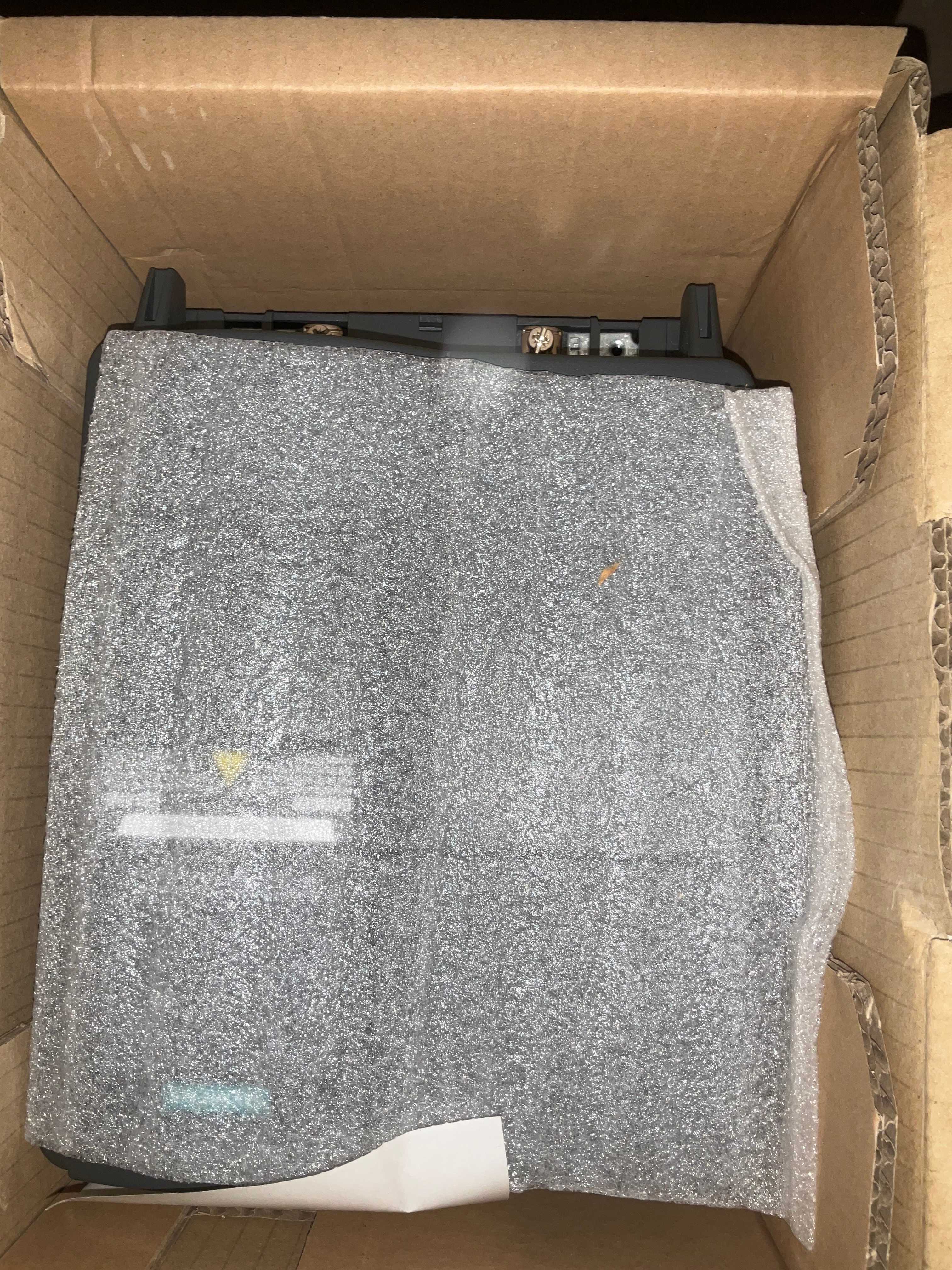 SIEMENS CORP 6SE64302UD315CA0 AC VFD DRIVE - AC VFD DRIVES