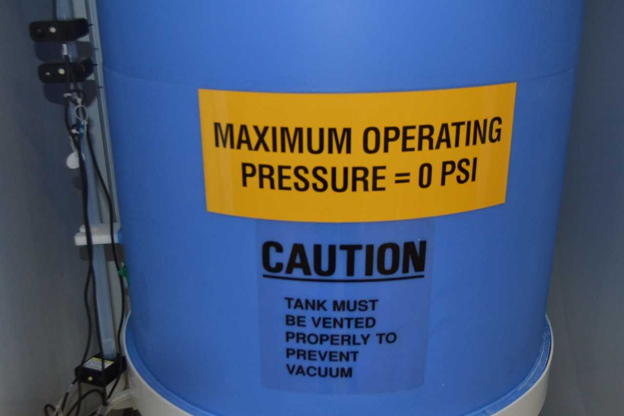MEGA KINETICS 200L CHEMICAL DELIVERY BLEND STATION DAY TANK - PROCESS EQUIPMENT