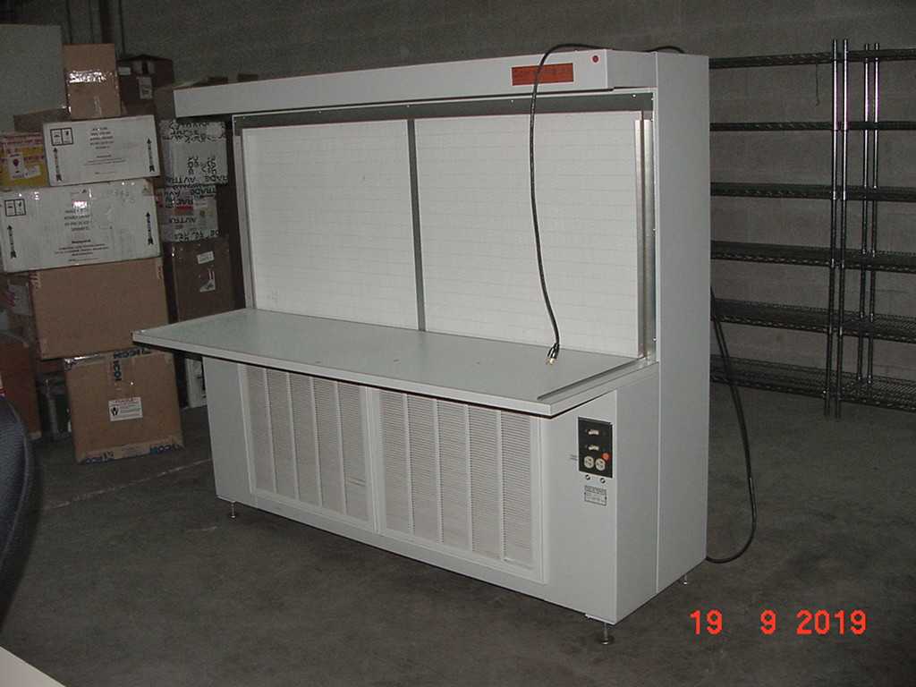 CLEAN AIR PRODUCTS CAP 301-2429-1 LAMINAR FLOW BENCH - LAB & SCIENTIFIC