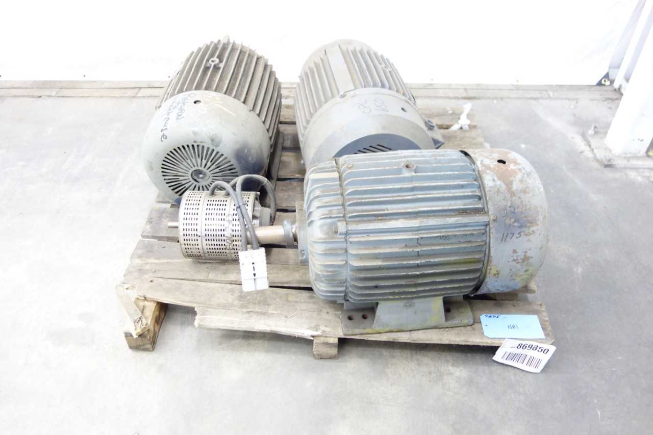 LOT OF 4 ASSORTED ELECTRIC MOTORS - ELECTRIC MOTORS