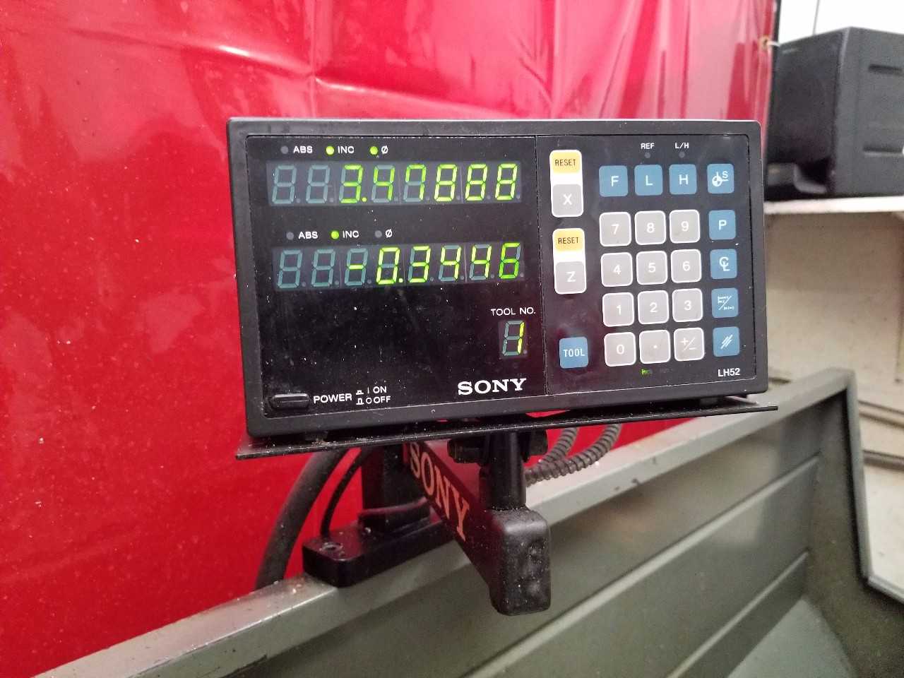 Sharp 1760K Gap Bed Manual Lathe - LATHES