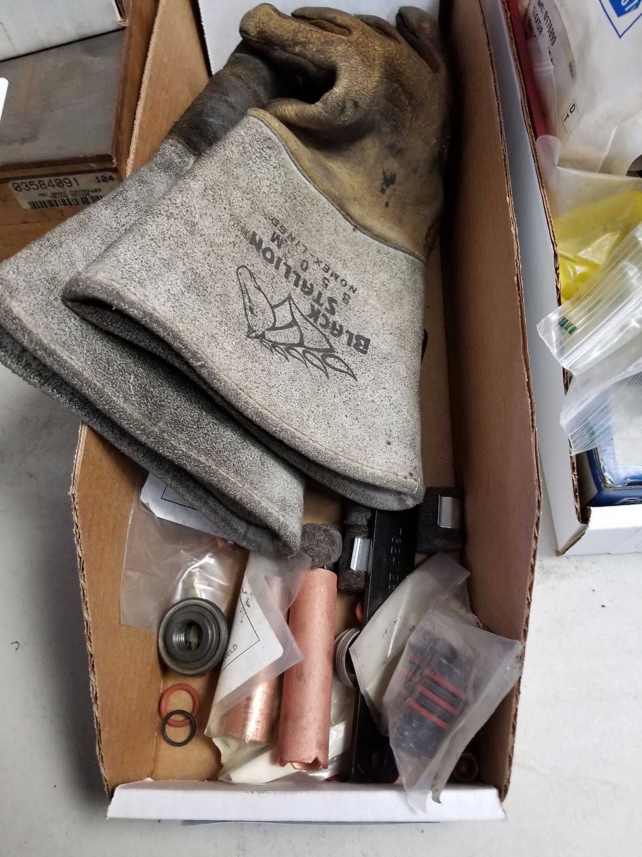 Misc Mig welding supplies w/ gloves - MISCELLANEOUS