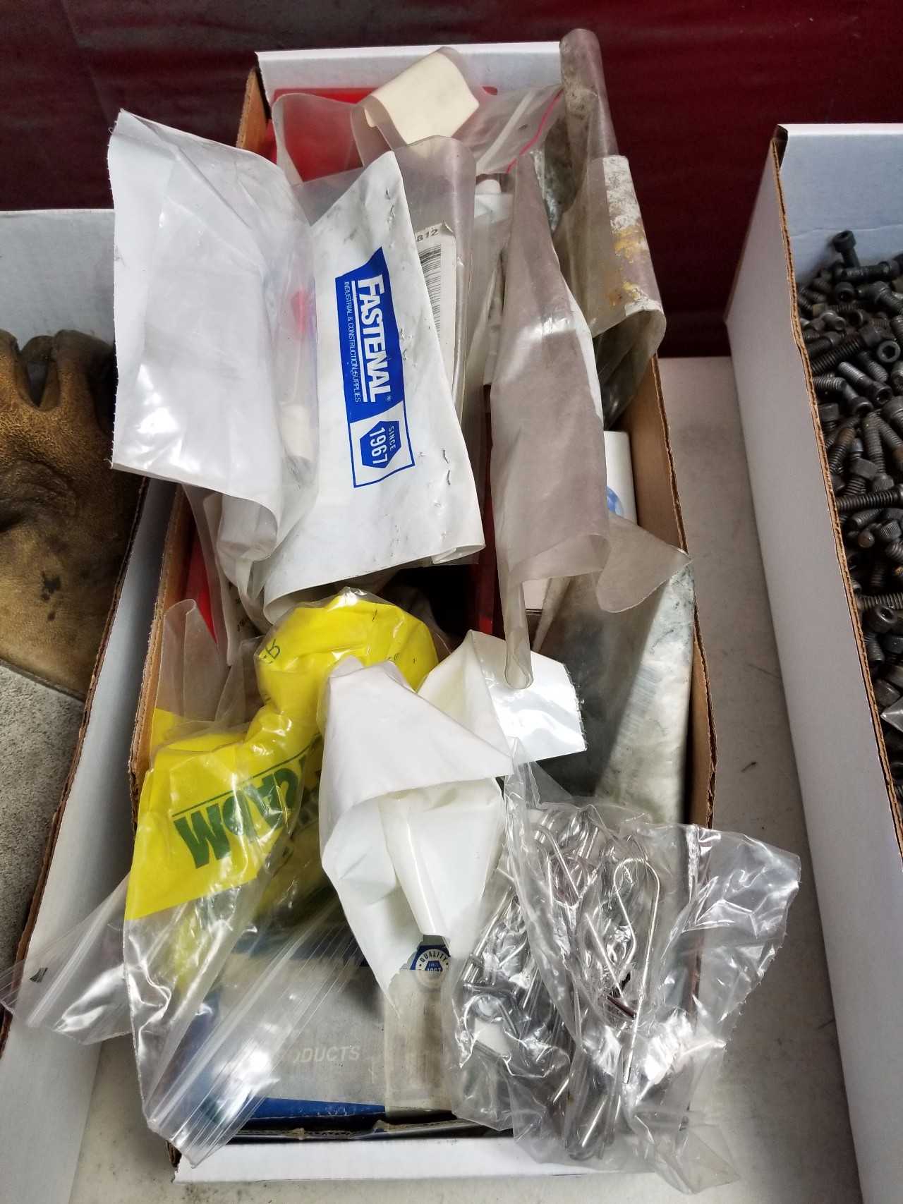 Huge assortment of Dow pins, screws, clips, washers - MISCELLANEOUS