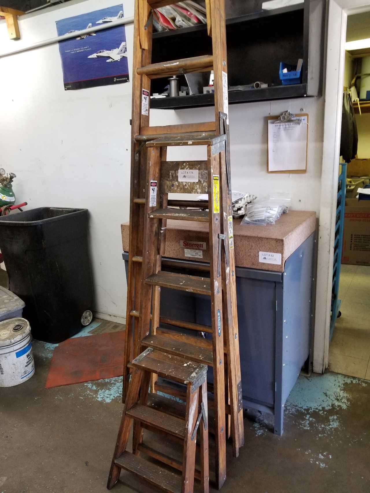 Wooden Ladders 8' , 4', 2' - MATERIAL HANDLING Wooden Ladders 8' , 4', 2' - MATERIAL HANDLING