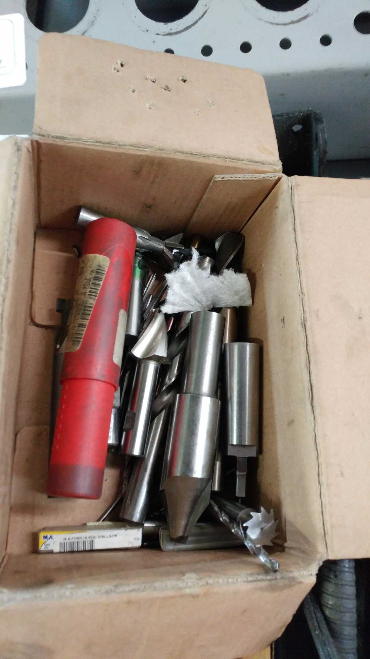 Box of endmills, R8 Collets and misc supplies - ELECTRIC POWER TOOLS