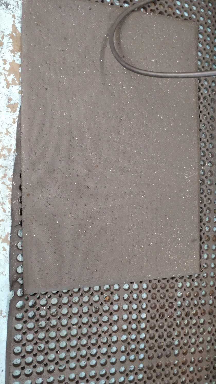5 floor mats - MISCELLANEOUS