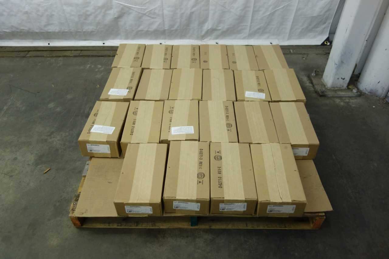 LOT OF 22 UNITED ELECTRIC CONTROLS 12SHSN5A PRESSURE SWITCHES, M446, M513 - ELECTRICAL COMPONENTS