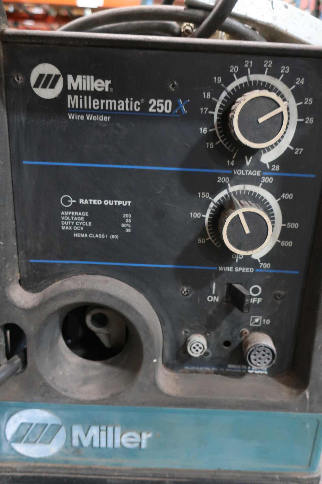 MILLER-MILLERMATIC 250X CV-DC WELDING POWER SOURCE WIRE FEEDER STOCK #903904 - WELDING EQUIPMENT