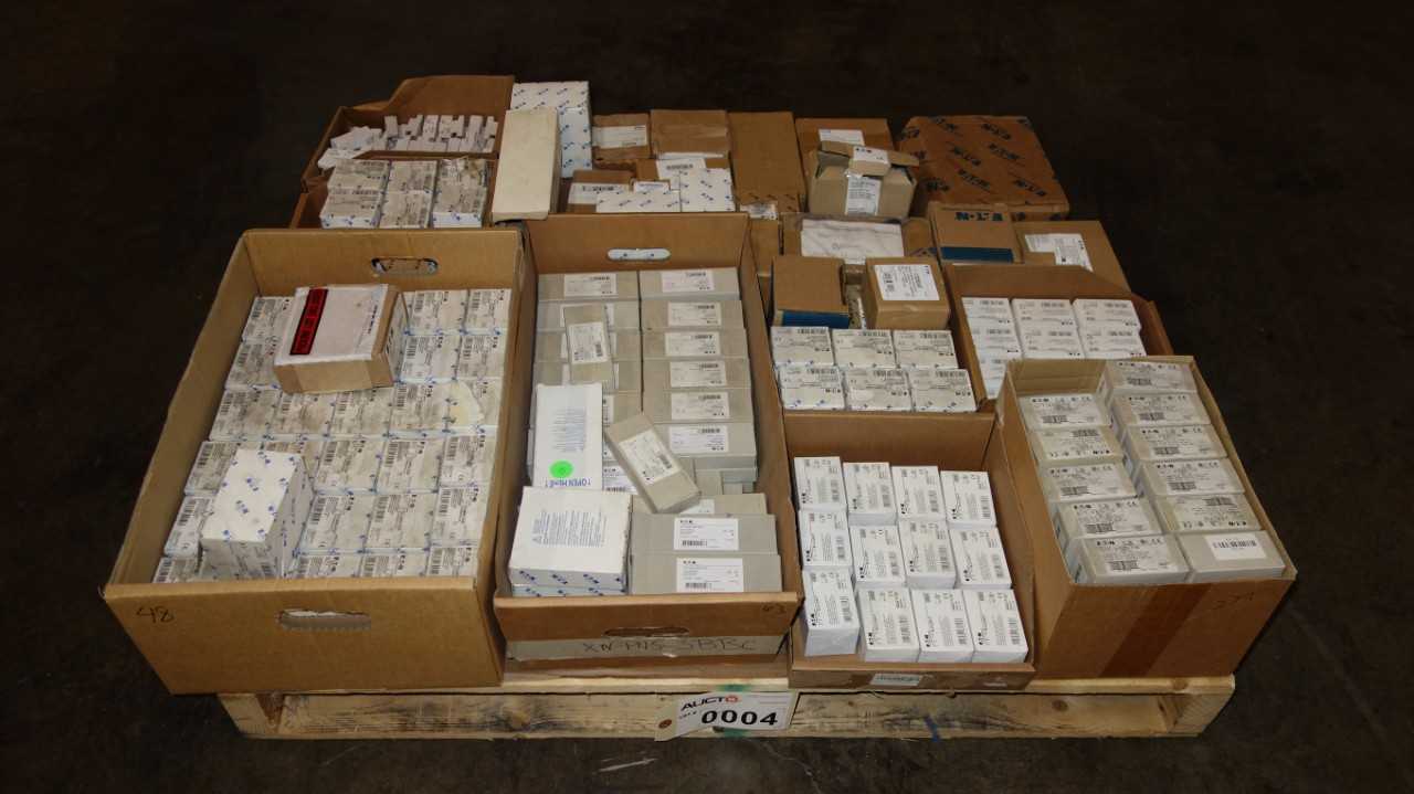 1 PALLET OF ASSORTED EATON ELECTRICAL, CONTACTOR PARTS - ELECTRICAL COMPONENTS