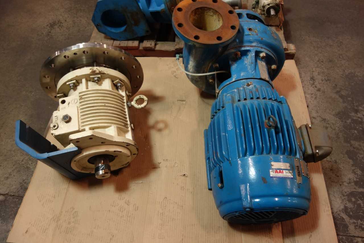 2 PALLETS OF ASSORTED CENTRIFUGAL PUMPS, PUMP PARTS AND ACCESSORIES, DIAPHRAGM PUMP- SKF, LEWIS PUMPS, SEYBERT & RAHIER, ENVIRONAMICS - DIAPHRAGM PUMP