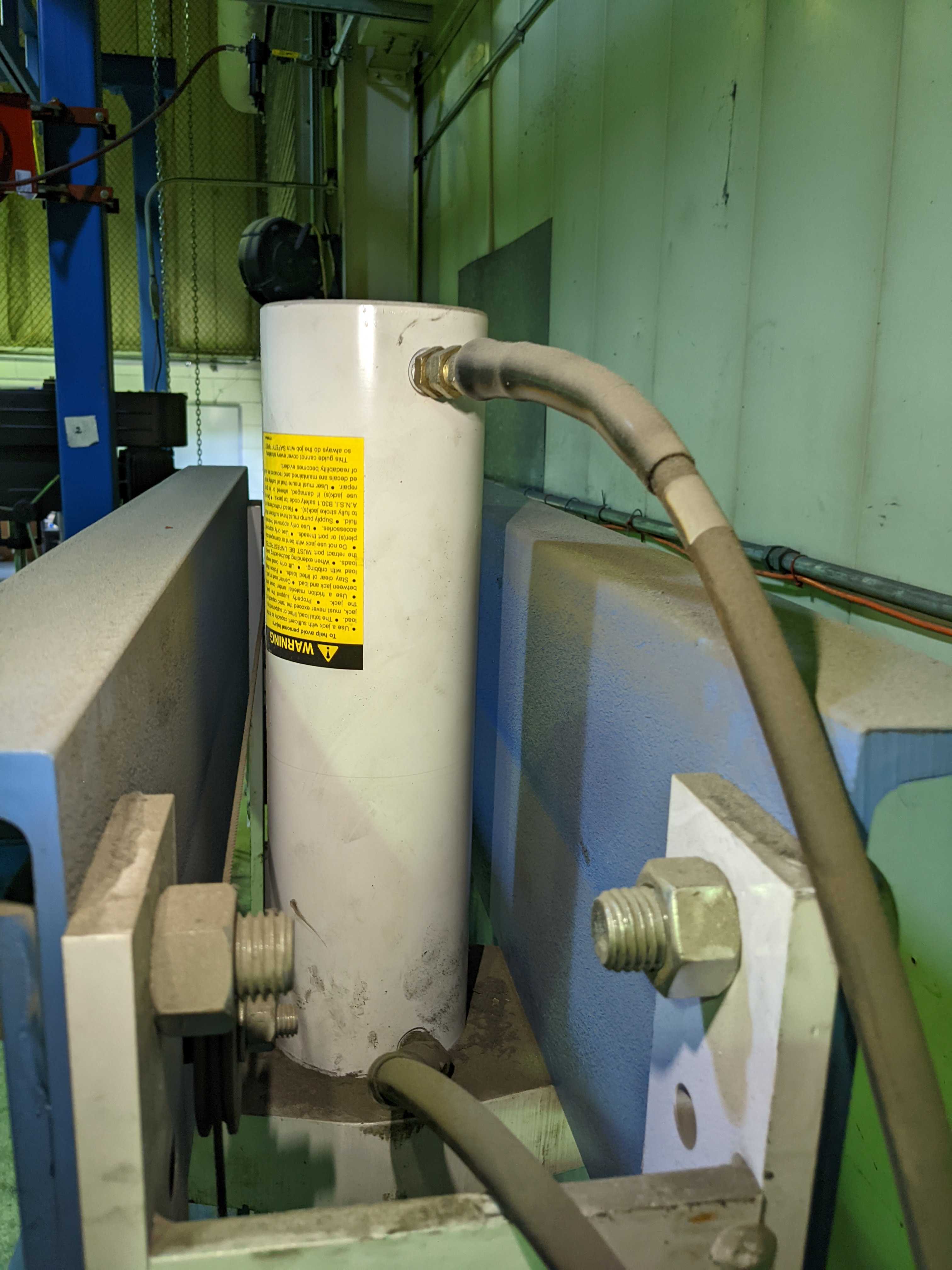 HYDRAULIC SHOP PRESS - PRESSES