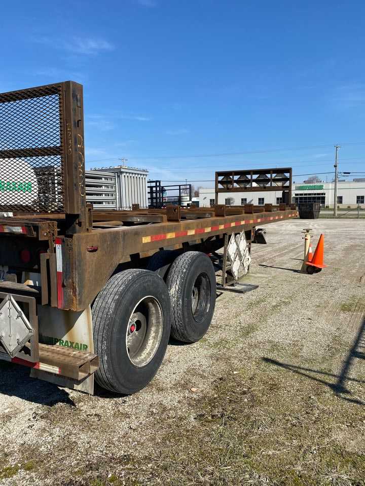 2003 Utility 12 pallet trailer - TRAILERS
