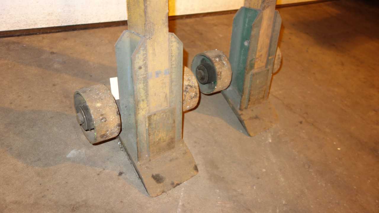 LOT OF 2 CABLE PULLERS - ELECTRIC POWER TOOLS
