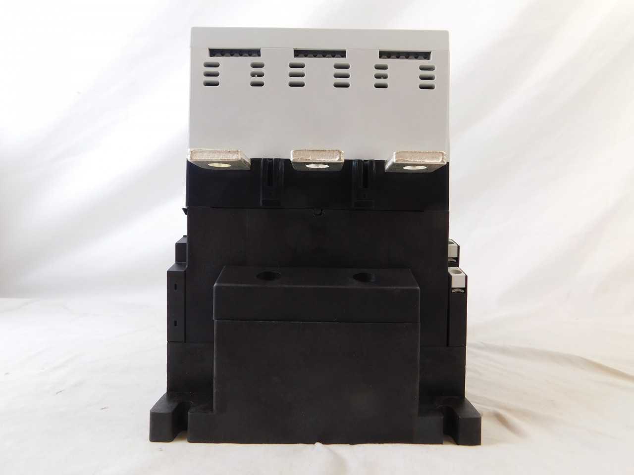 - Quantity of 1 - Eaton XTCE400M22A - Contactor - CONTACTORS