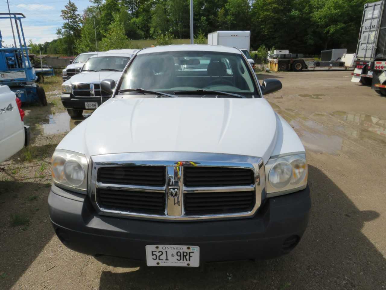 2005 DODGE DAKOTA 4X4 C PICKUP TRUCK - HYDRO EXCAVATOR TRUCKS