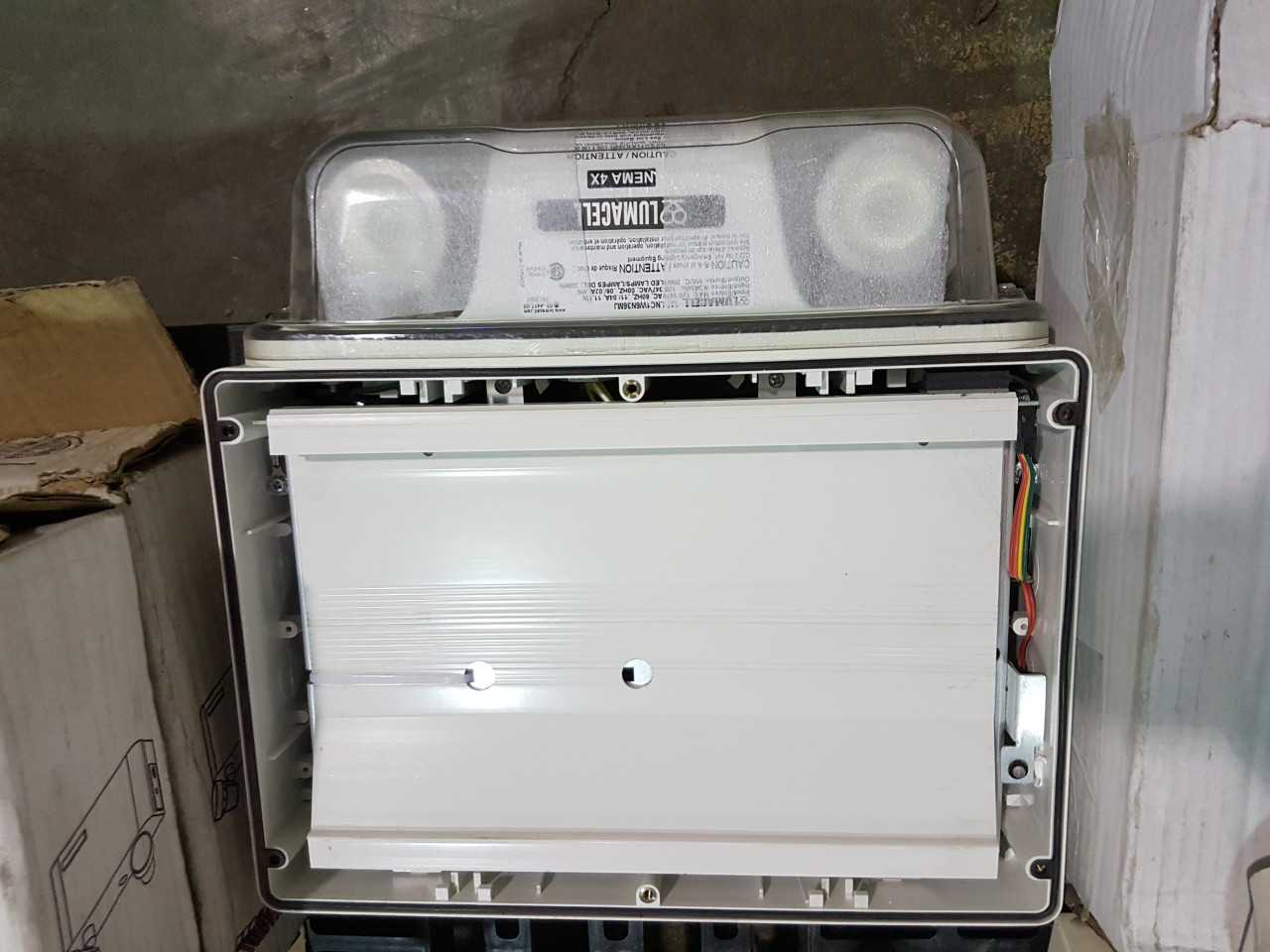 MIXED EMERGENCY EXIT LIGHTS QTY13 - LIGHTING