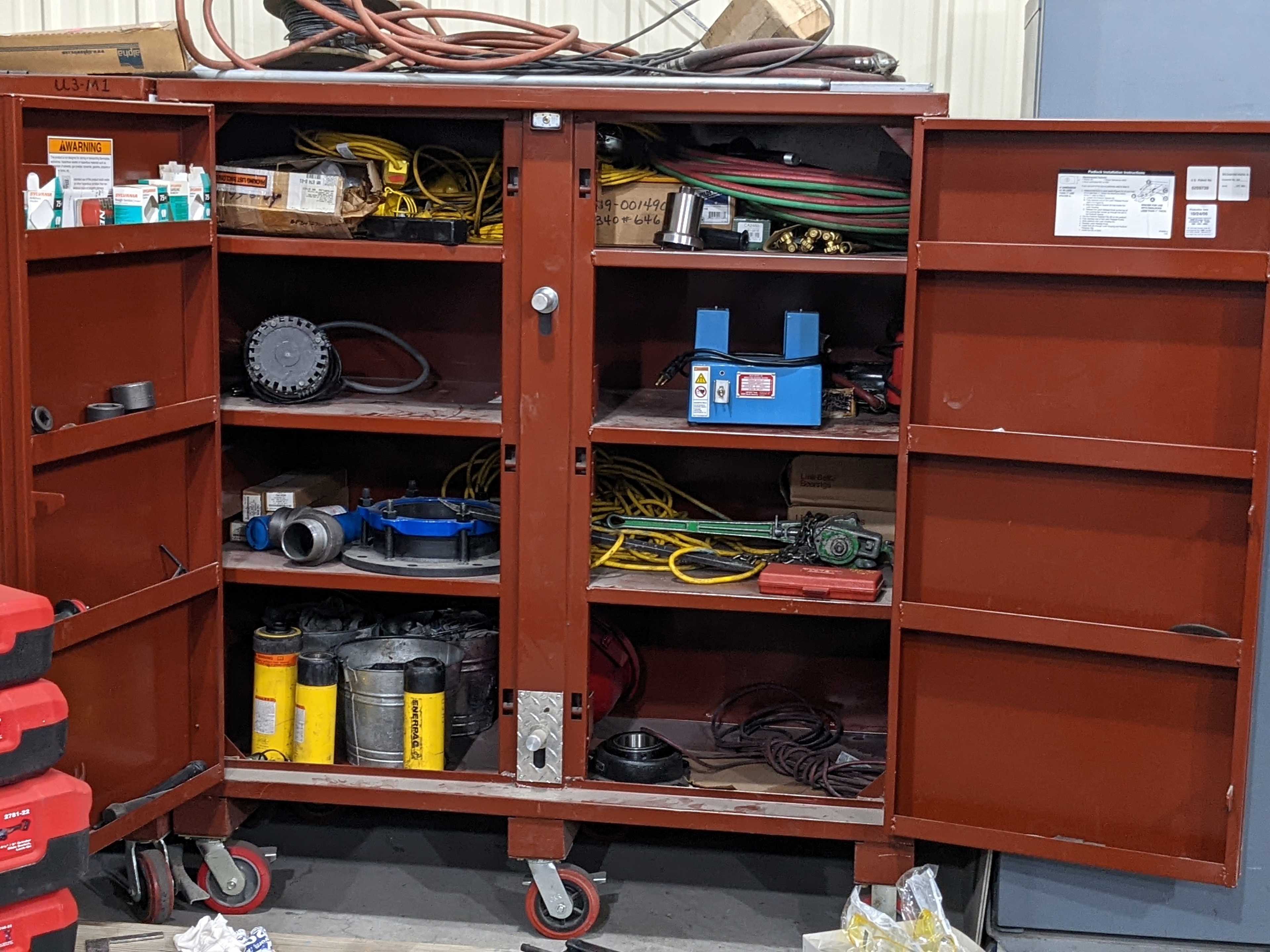 CABINET WITH CONTENTS - INDUSTRIAL PARTS