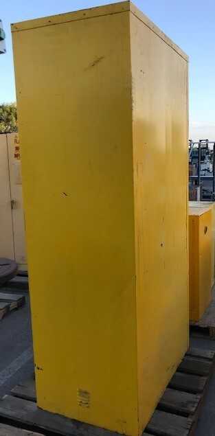 Flammable Cabinet (2596983) Huntington Beach, CA - MISCELLANEOUS