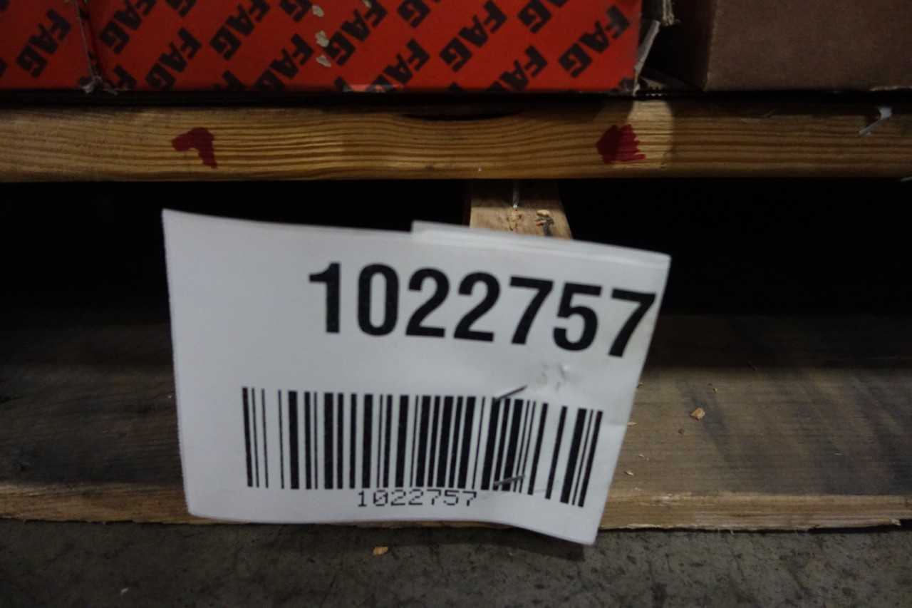1 PALLET OF ASSORTED FAG BEARINGS AND SLEEVES - BEARINGS