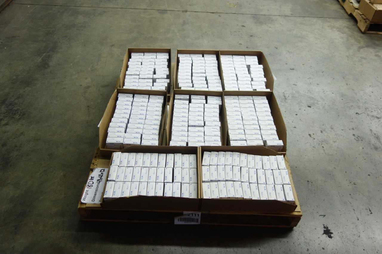 PALLET OF EATON MINIATURE CIRCUIT BREAKERS, PLS6-C20/2-DC-AU - CIRCUIT BREAKERS
